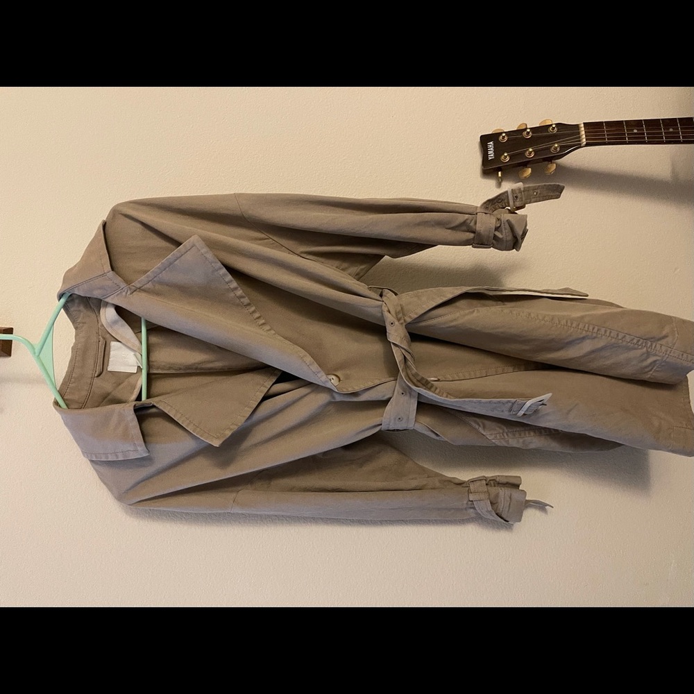 Oversized HM trench, size XS but fits like large